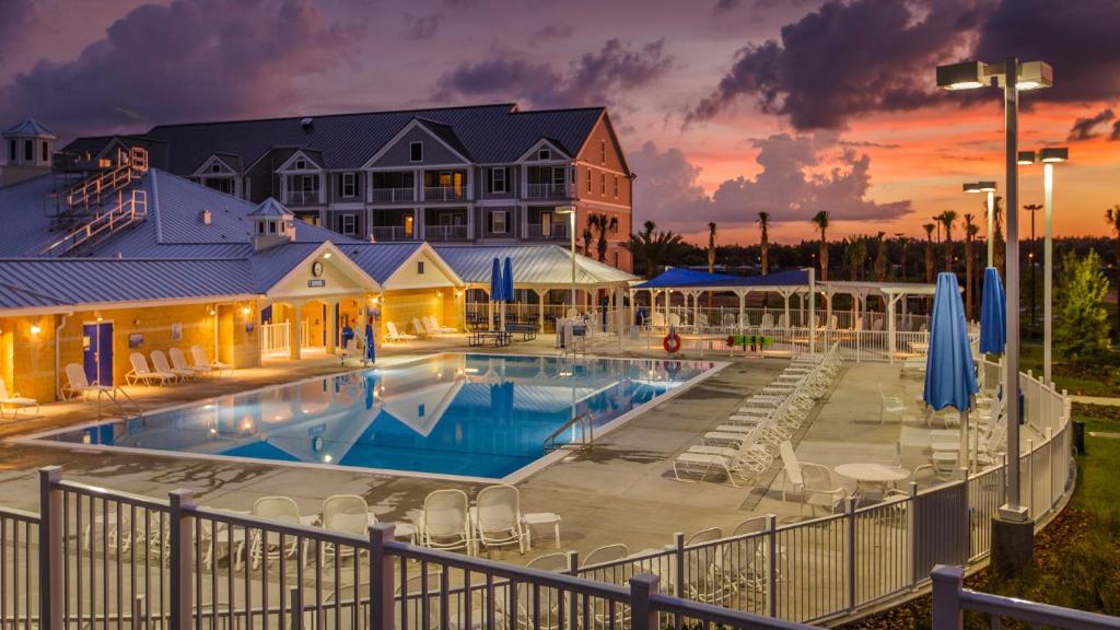 Holiday Inn Club Vacations - Orlando Breeze Resort an IHG Hotel - main image