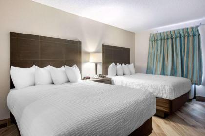 Clarion Inn & Suites Kissimmee-Lake Buena Vista South - image 3