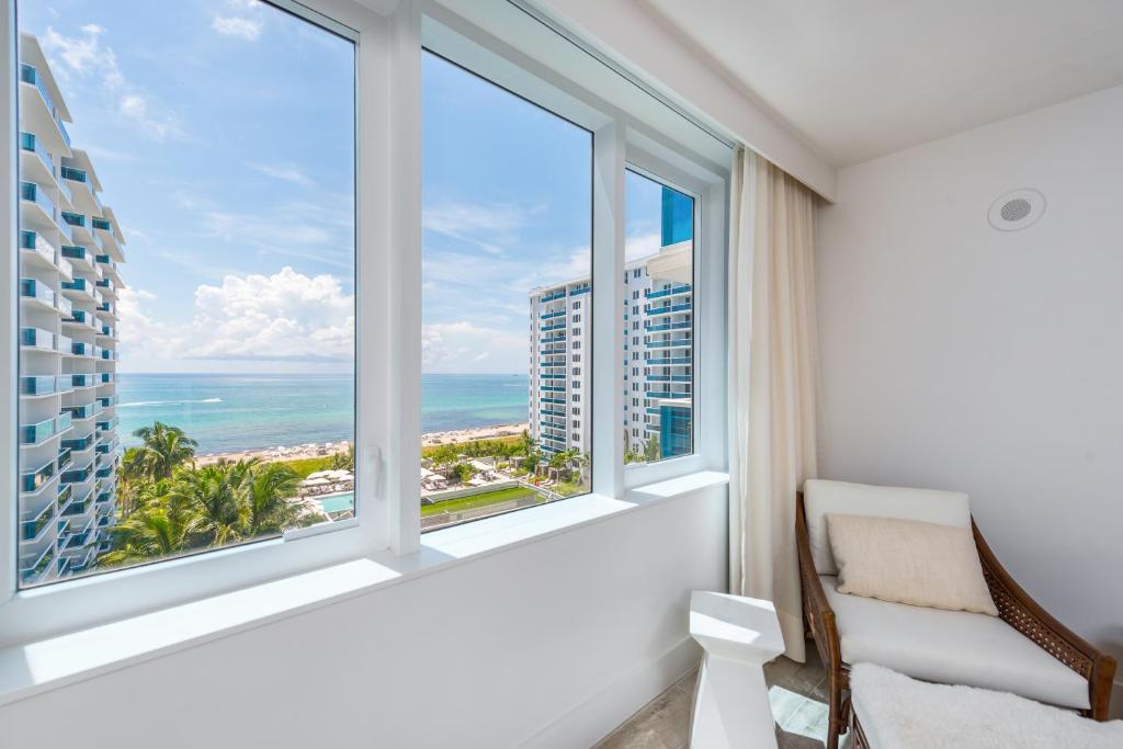 3 Bedroom Direct Ocean View located at 1 Hotel & Homes -1040 - image 3