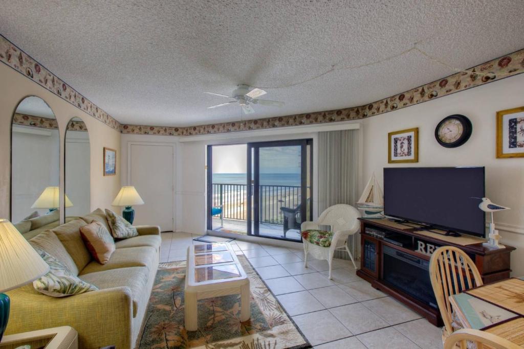 Sunglow Resort Condo Unit #805 - image 4