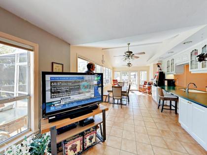 4527 Bimini Home - image 5