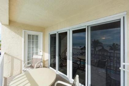 106 Beach Place Condos - image 3