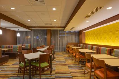 Fairfield Inn & Suites By Marriott Fort Lauderdale Downtown/Las Olas - image 3