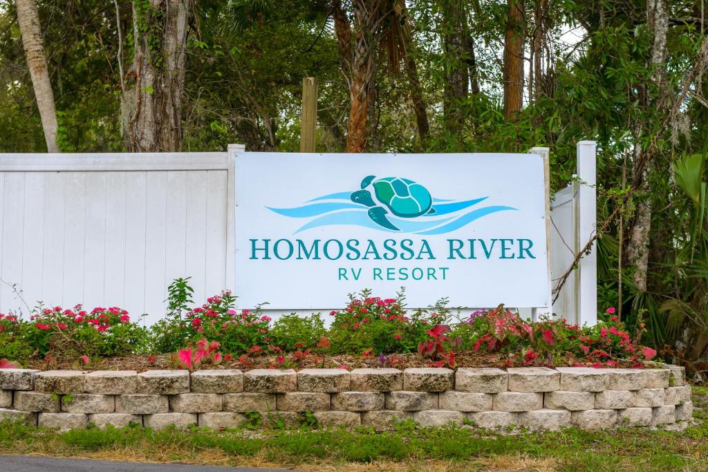 Homosassa River RV Resort - main image