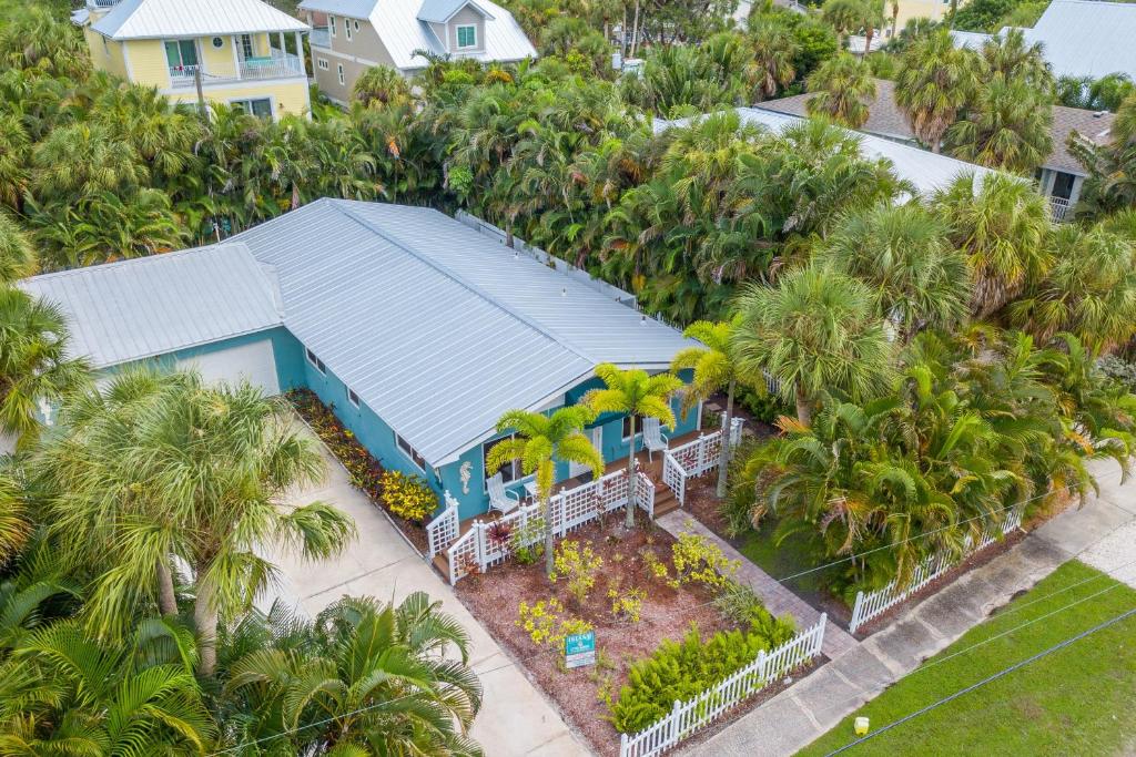 Blue Heron Beach House - image 2