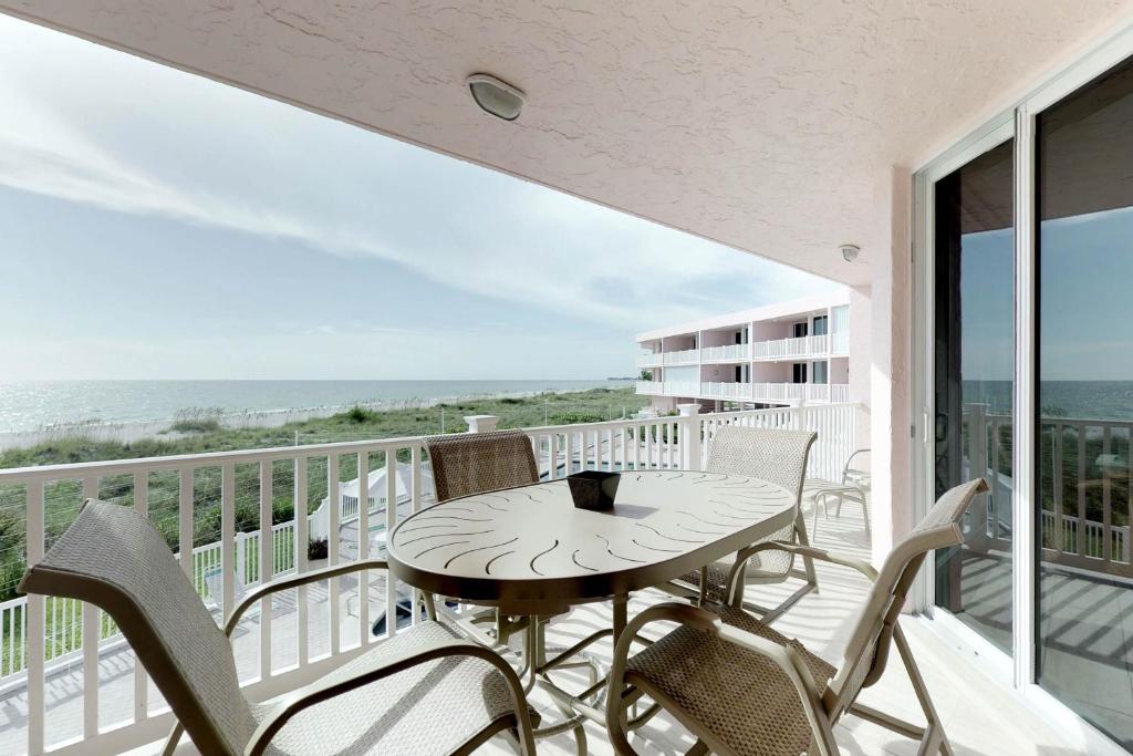 Anna Maria Island Club Unit17S - main image