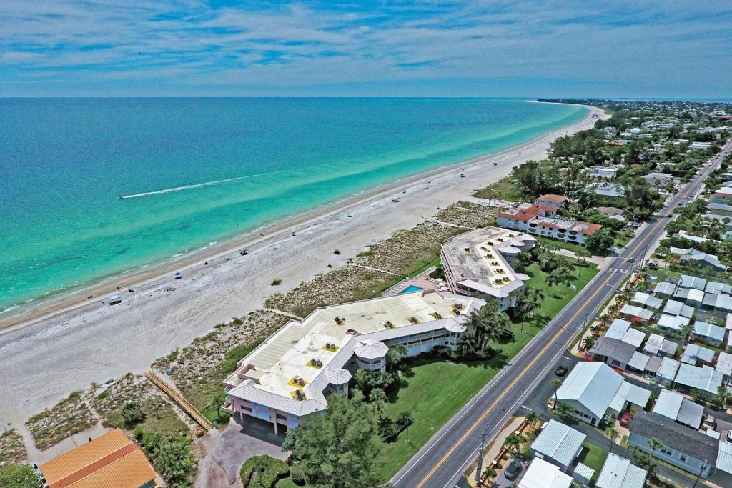 Anna Maria Island Club Unit 18S - image 3