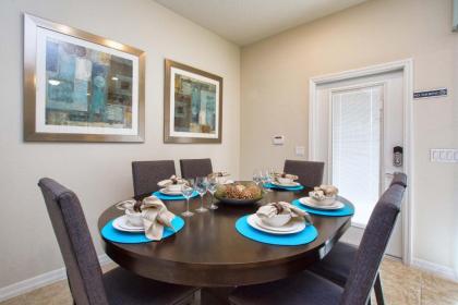 Windsor-5 Bed Townhouse w/splashpool-3804WW - image 4