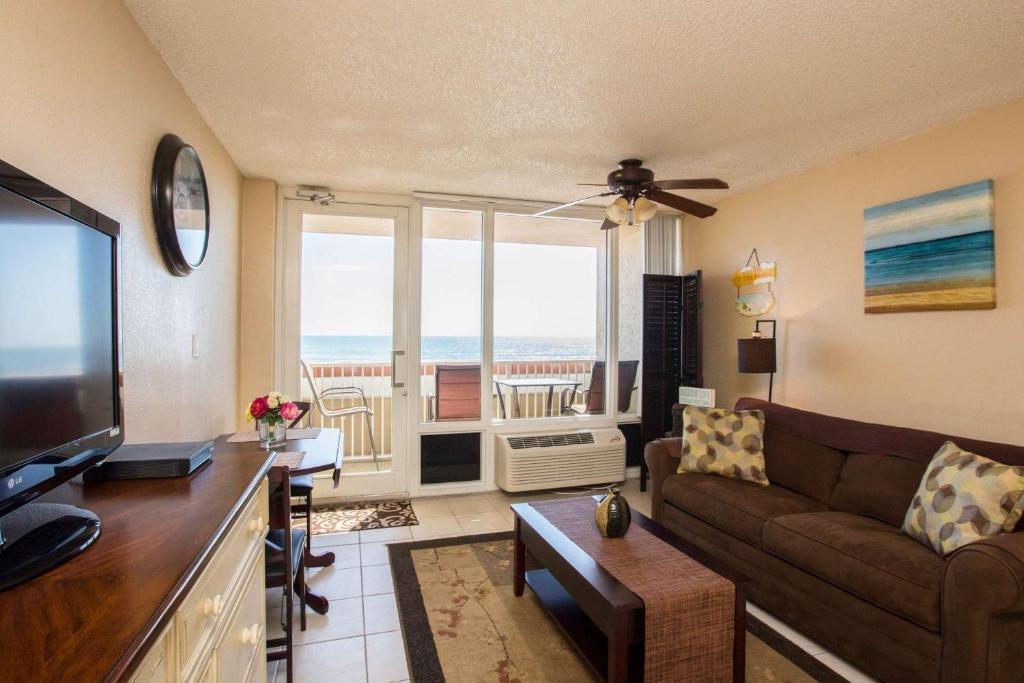 Pirates Cove Condo Unit #209 - image 2