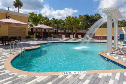 Courtyard by Marriott DeLand Historic Downtown - image 5