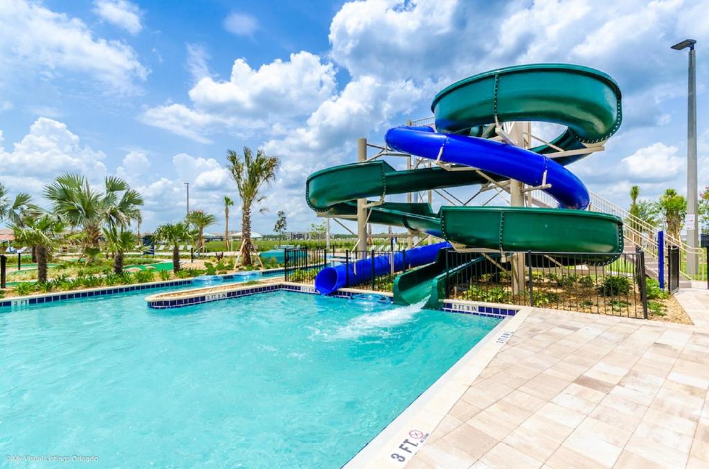 A Piece of Heaven Doorsteps to Disney World and Water Park with Lazy River - image 3