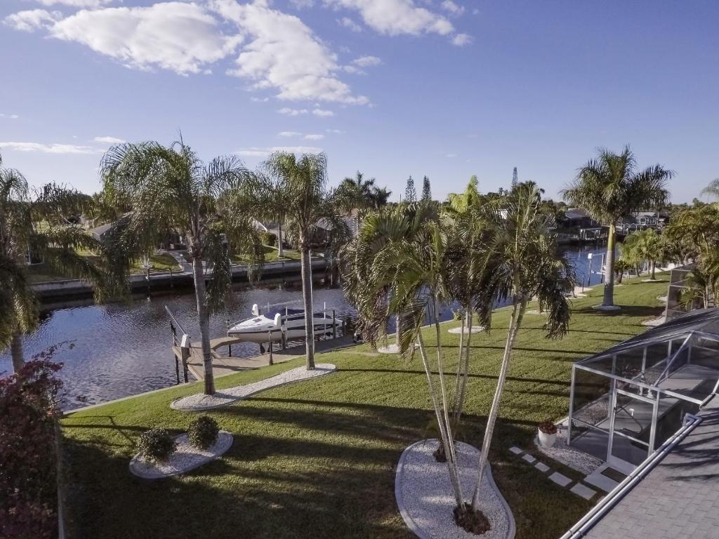 Villa Calusa Cape Coral - image 2