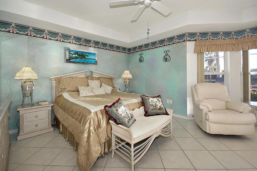 Villa Four Mile Cove Cape Coral - image 5