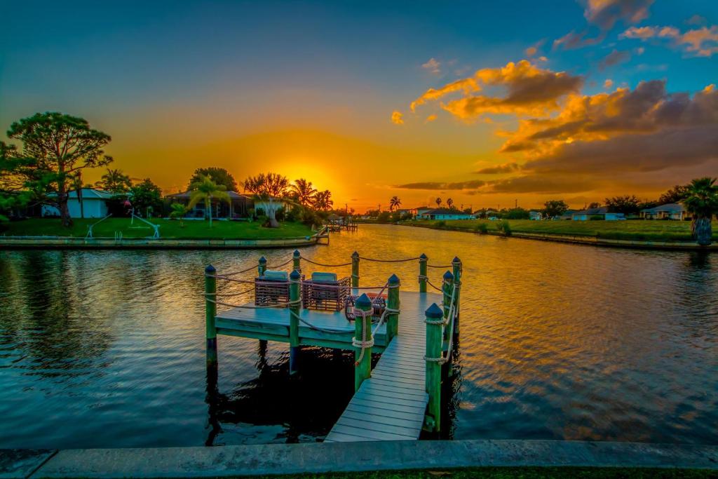 Villazo Ann Cape Coral - main image