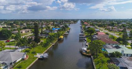 Villazo Ann Cape Coral - image 5