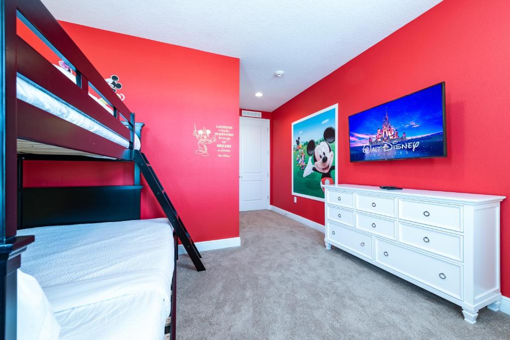 Vivid Home with Theater & Themed Room near Disney - 7662F - image 4