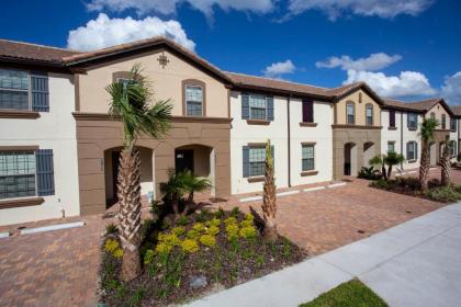 Luxury 5 Bedroom w/ Private Pool Close to Disney 8875 - image 2