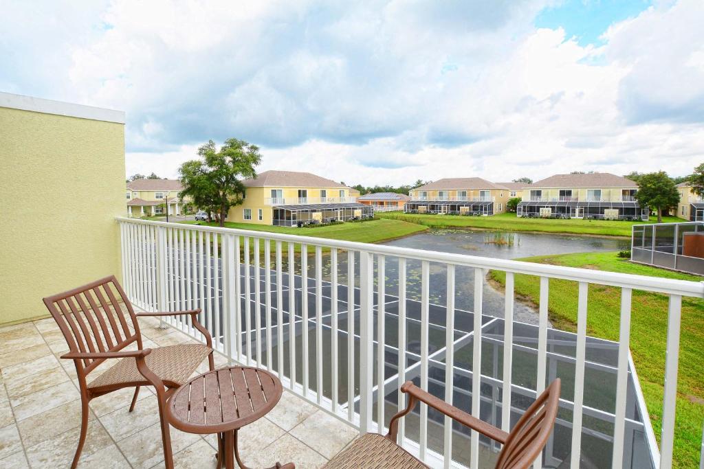 Serenity - 3 Bed Townhouse w/splashpool-5105SY - image 2