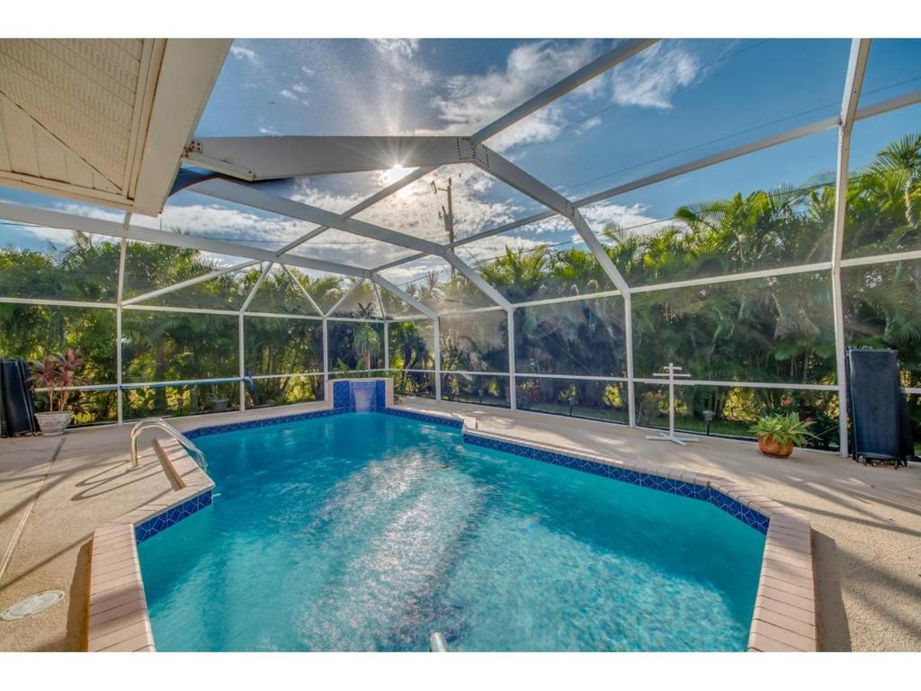 Villa Hideaway Cape Coral - main image