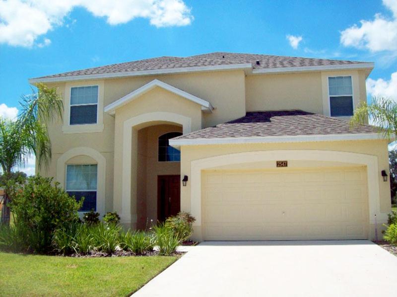 Kissimmee Villa Sleeps 12 Pool Air Con WiFi - main image