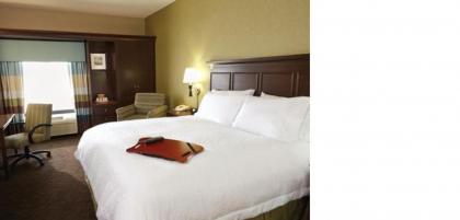 Hampton Inn and Suites Jacksonville/Orange Park FL - image 2