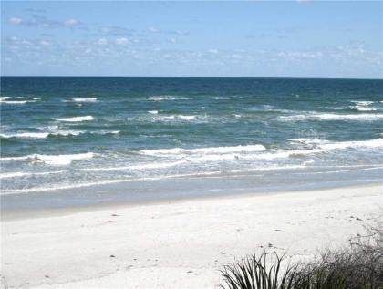 Artist Retreat 2 Bedrooms Summer Haven 3 Houses to Beach Sleeps 7 - image 5