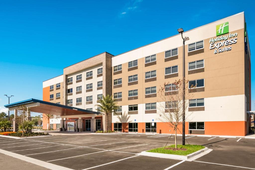 Holiday Inn Express & Suites - Jacksonville - Town Center an IHG Hotel - main image