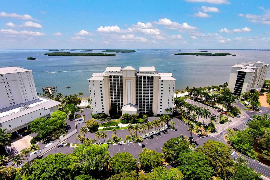 Bay View Tower 133 Sanibel Harbour - image 4