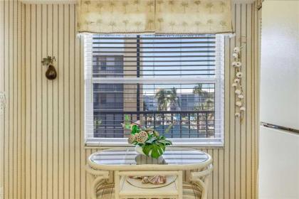 Hibiscus Pointe 733 2 Bedrooms WiFI Heated Pool Access Sleeps 6 - image 2