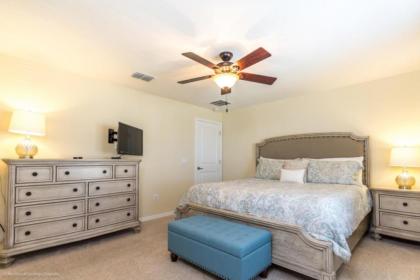 Picture Renting Your Own Luxury Home on the Exclusive Storey Lake Resort close to Disney Orlando Townhome 2718 - image 5