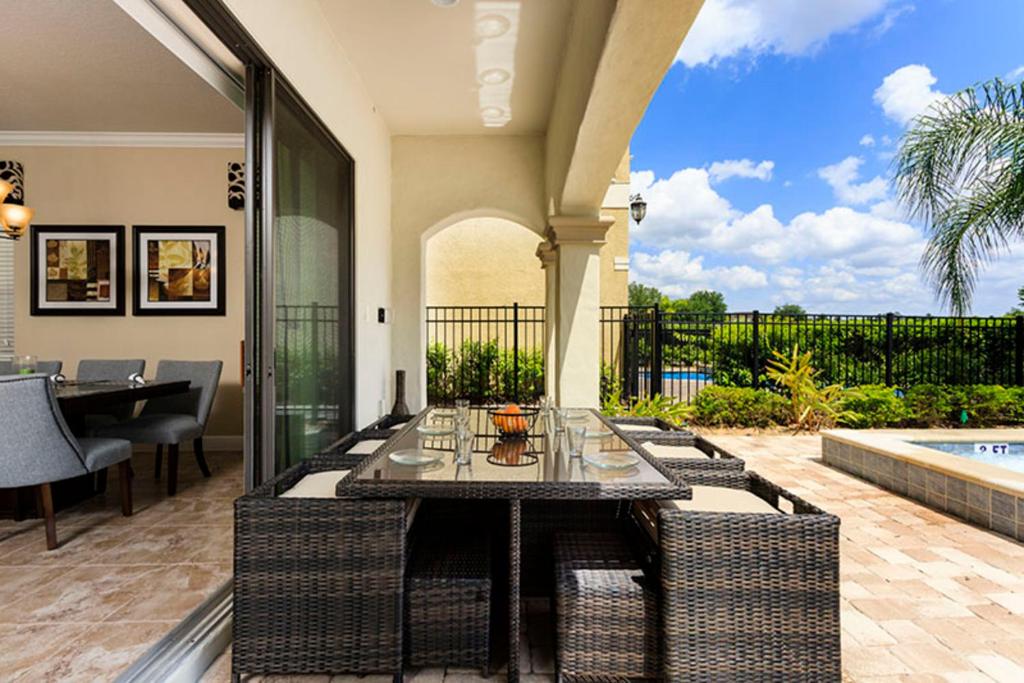 The Ultimate Guide to Renting Your Luxury 5 Bedroom Villa on Reunion Resort Orlando Villa 2790 - image 2