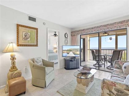 Carlos Pointe 212 2 Bedrooms Gulf Front Elevator Sleeps 4 Heated Pool - image 4