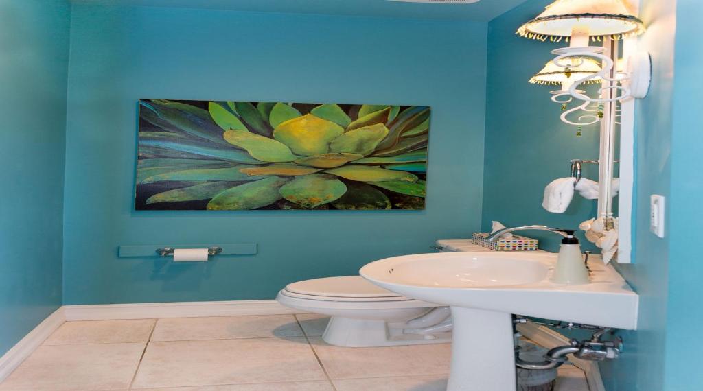 Conch-Captiva Beach Villas - image 2