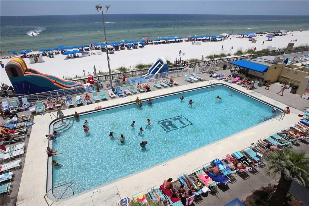 Regency Towers 505 1 Bedroom Sleeps 4 Beachfront Wi-Fi Pool - image 4