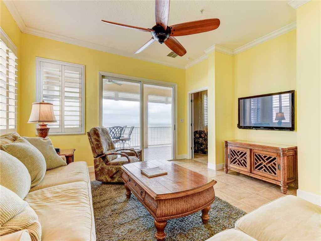 751 Cinnamon Beach 3 Bedroom Sleeps 8 Ocean Front 2 Pools Pet Friendly - image 5