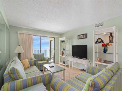 Regency Towers 710 2 Bedrooms Sleeps 8 Beachfront Wi-Fi Pool Complimentary Beach Chairs and Umbrella - image 2