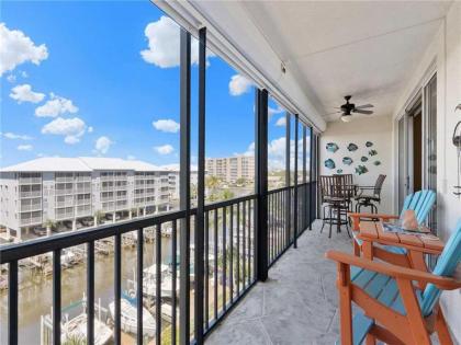 Hibiscus Pointe 342 Canal View 2 Bedroom Sleeps 6 Heated Pool Elevator