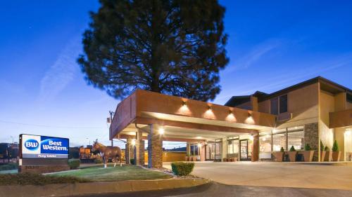 Best Western Pony Soldier Inn & Suites - main image