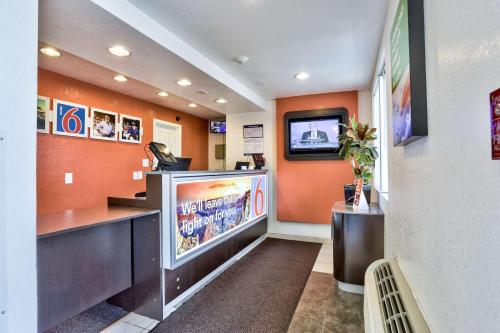 Motel 6-Flagstaff AZ - East - image 2