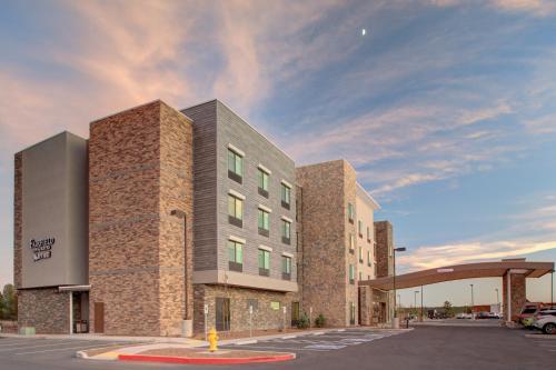 Fairfield Inn & Suites by Marriott Flagstaff East - main image