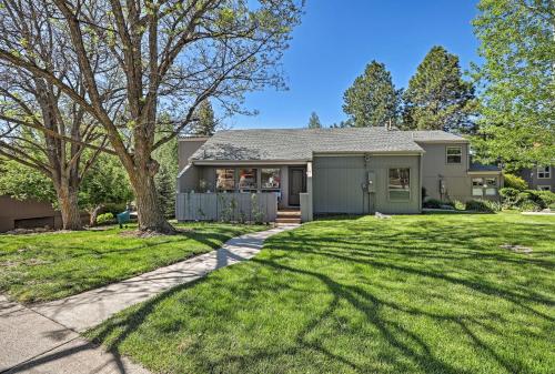 Flagstaff Townhome with Deck Easy Access Downtown! - image 3