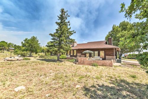 Lovely Flagstaff Home with BBQ Area and Mtn Views! - image 4