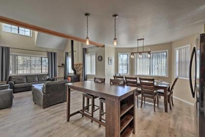 Spacious Family Home Surrounded by Mtn Views! - image 11