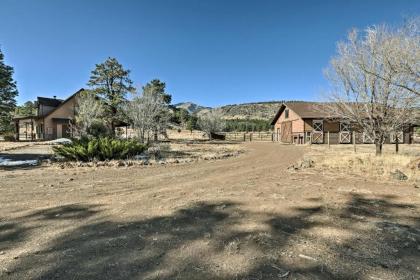 Spacious Family Home Surrounded by Mtn Views! - image 8