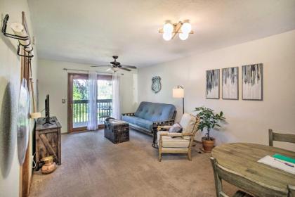 Pet-Friendly Condo Less Than 1 Mile to Hikes and Golf - image 4