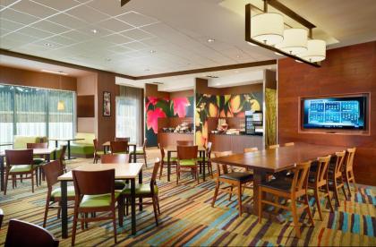 Fairfield Inn & Suites by Marriott Hendersonville Flat Rock - image 14