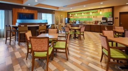 Best Western Plus Flatonia - image 15