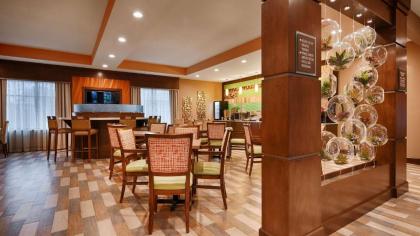 Best Western Plus Flatonia - image 9