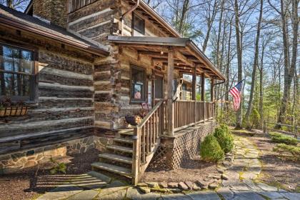 Rustic Courage Cabin with Mountain and River View - image 12