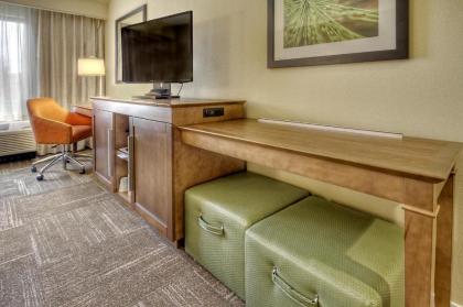 Hampton Inn and Suites Asheville Airport - image 11